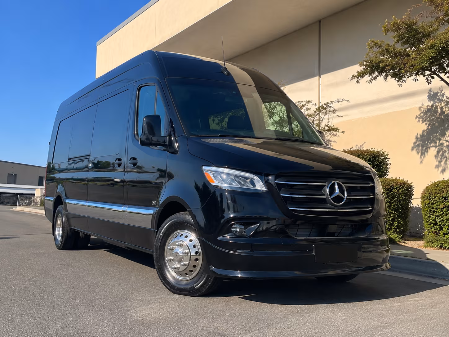 arrange transportation for your next airport transfer 5