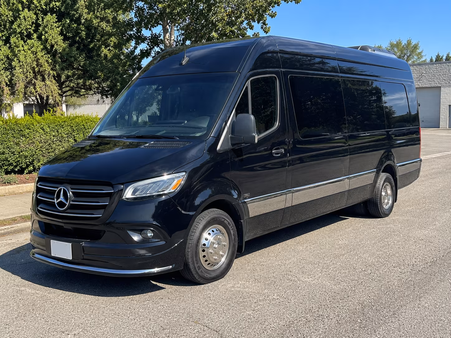bachelor bus rentals for scottsdale golf courses and day trips from gilbert
