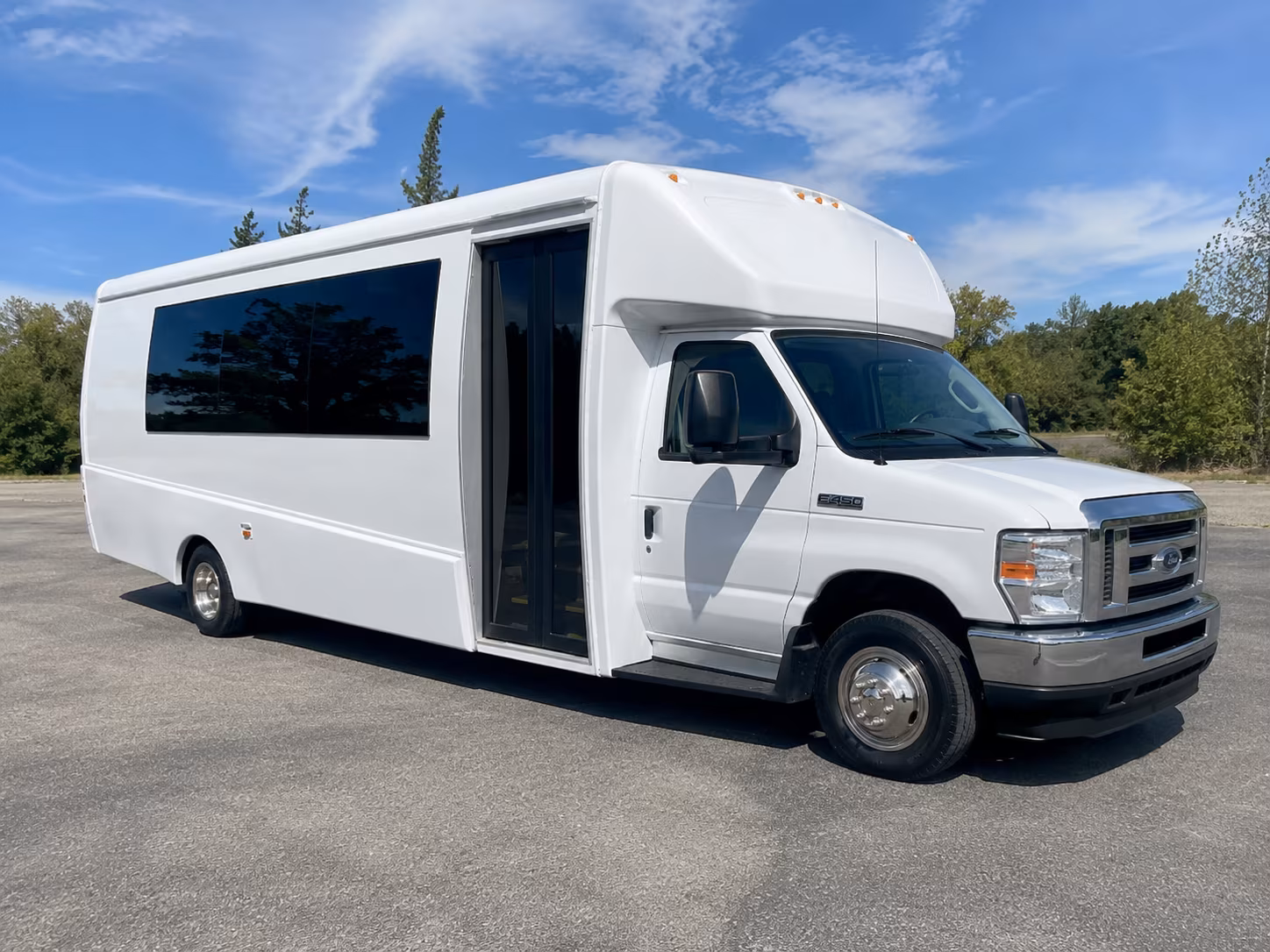 sweet 16 and quinceanera party buses in gilbert arizona